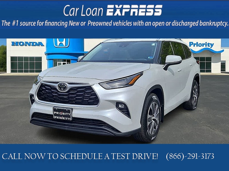 Used 2022  Toyota Highlander XLE AWD at CarloanExpress&period;Com near Hampton&comma; VA