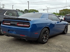 Used 2022  Dodge Challenger R&sol;T Scat Pack RWD at CarloanExpress&period;Com near Hampton&comma; VA