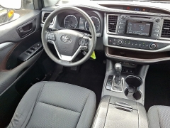 Used 2019  Toyota Highlander LE V6 AWD &lpar;Natl&rpar; at CarloanExpress&period;Com near Hampton&comma; VA