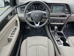 Used 2019  Hyundai Sonata Hybrid 4d Sedan Limited at CarloanExpress&period;Com near Hampton&comma; VA