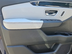 New 2025  Honda Pilot Touring&plus; 2WD at CarloanExpress&period;Com near Hampton&comma; VA