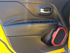 Used 2015  Jeep Renegade 4d SUV 4WD Trailhawk at CarloanExpress&period;Com near Hampton&comma; VA