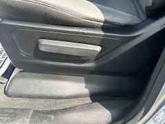 Used 2022  Ram 1500 Big Horn 4x4 Crew Cab 5'7" Box at CarloanExpress&period;Com near Hampton&comma; VA