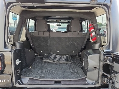 Used 2014  Jeep Wrangler Unlimited 4WD 4dr Sahara at CarloanExpress&period;Com near Hampton&comma; VA