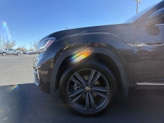 Used 2021  Volkswagen Atlas 3.6L V6 SE w/Technology R-Line 4MOTION at CarloanExpress.Com near Hampton, VA