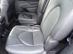 Used 2023  Toyota Highlander FWD &lpar;Natl&rpar; at CarloanExpress&period;Com near Hampton&comma; VA