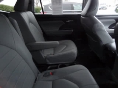 Used 2023  Toyota Highlander AWD &lpar;Natl&rpar; at CarloanExpress&period;Com near Hampton&comma; VA