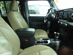 Used 2018  Jeep Wrangler Unlimited Sahara 4x4 at CarloanExpress&period;Com near Hampton&comma; VA