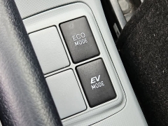 Used 2012  Toyota Prius c 5dr HB &lpar;Natl&rpar; at CarloanExpress&period;Com near Hampton&comma; VA