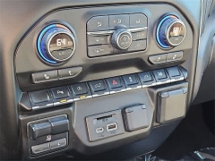 Used 2021  Chevrolet Silverado 1500 2WD Crew Cab 147" LT at CarloanExpress.Com near Hampton, VA