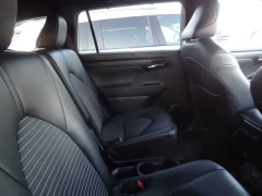 Used 2025  Toyota Highlander AWD &lpar;Natl&rpar; at CarloanExpress&period;Com near Hampton&comma; VA