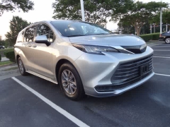 Used 2021  Toyota Sienna LE FWD 8-Passenger at CarloanExpress&period;Com near Hampton&comma; VA