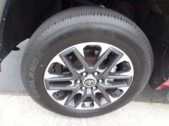 Used 2022  Toyota Tundra 4WD Limited CrewMax 6&period;5ft Bed at CarloanExpress&period;Com near Hampton&comma; VA