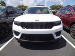 Used 2023  Jeep Grand Cherokee Limited 4x4 at CarloanExpress&period;Com near Hampton&comma; VA