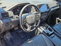 Used 2021  Honda Pilot Touring 8-Passenger AWD at CarloanExpress&period;Com near Hampton&comma; VA