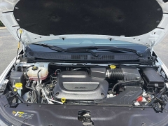 Used 2025  Chrysler Pacifica Select FWD at CarloanExpress&period;Com near Hampton&comma; VA