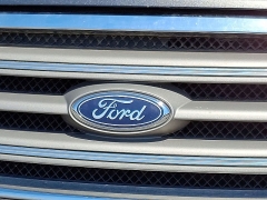 Used 2018  Ford Taurus 4d Sedan FWD SE at CarloanExpress&period;Com near Hampton&comma; VA