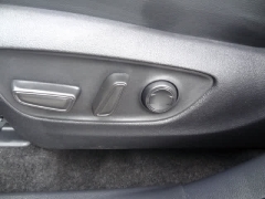 Used 2026  Toyota Highlander AWD &lpar;Natl&rpar; at CarloanExpress&period;Com near Hampton&comma; VA