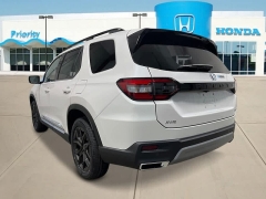 New 2025  Honda Pilot Touring+ AWD at CarloanExpress.Com near Hampton, VA