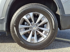 Used 2025  Chevrolet Equinox FWD 4dr LT w&sol;1LT at CarloanExpress&period;Com near Hampton&comma; VA