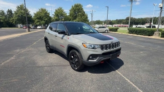 Used 2024  Jeep Compass Trailhawk 4x4 at CarloanExpress&period;Com near Hampton&comma; VA