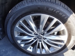 Used 2022  Toyota Highlander Hybrid Platinum AWD at CarloanExpress&period;Com near Hampton&comma; VA