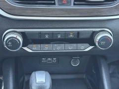 Used 2024  Nissan Altima 2&period;5 SV Sedan at CarloanExpress&period;Com near Hampton&comma; VA