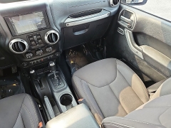 Used 2014  Jeep Wrangler Unlimited 4WD 4dr Sahara at CarloanExpress&period;Com near Hampton&comma; VA