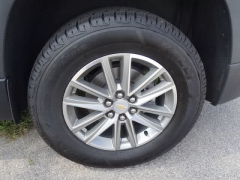 Used 2023  Chevrolet Traverse FWD 4dr LT Cloth w&sol;1LT at CarloanExpress&period;Com near Hampton&comma; VA