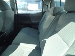 Used 2018  Toyota Tacoma Double Cab 5' Bed I4 4x2 AT &lpar;Natl&rpar; at CarloanExpress&period;Com near Hampton&comma; VA