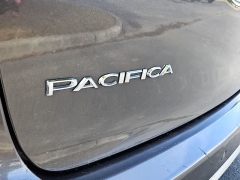 Used 2020  Chrysler Pacifica 4d Wagon Touring at CarloanExpress&period;Com near Hampton&comma; VA