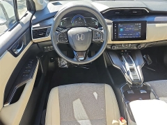 Used 2019  Honda Clarity Plug-In Hybrid 4d Sedan at CarloanExpress.Com near Hampton, VA
