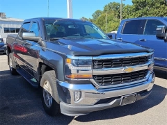 Used 2017  Chevrolet Silverado 1500 2WD Crew Cab 143.5" LT w/1LT at CarloanExpress.Com near Hampton, VA