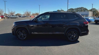 Used 2021  Volkswagen Atlas 3.6L V6 SE w/Technology R-Line 4MOTION at CarloanExpress.Com near Hampton, VA
