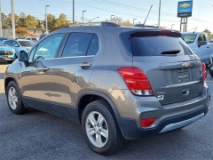 Used 2020  Chevrolet Trax 4d SUV FWD LT at CarloanExpress.Com near Hampton, VA