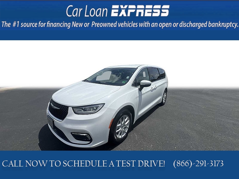 Used 2023  Chrysler Pacifica Touring L FWD at CarloanExpress.Com near Hampton, VA