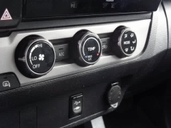 Used 2016  Toyota Tacoma 4WD Double Cab V6 &lpar;Natl&rpar; at CarloanExpress&period;Com near Hampton&comma; VA