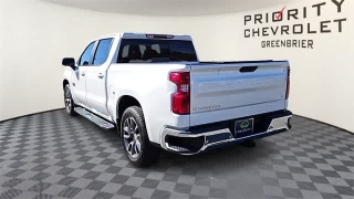 Used 2021  Chevrolet Silverado 1500 2WD Crew Cab 147" LT at CarloanExpress.Com near Hampton, VA