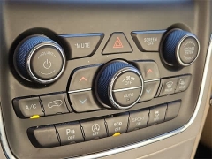 Used 2019  Jeep Grand Cherokee Laredo E 4x4 at CarloanExpress&period;Com near Hampton&comma; VA