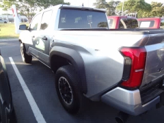 Used 2024  Toyota Tacoma 4WD Double Cab Bed &lpar;Natl&rpar; at CarloanExpress&period;Com near Hampton&comma; VA