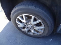 Used 2020  GMC Acadia 4d SUV FWD SLT V6 at CarloanExpress.Com near Hampton, VA