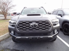 Used 2021  Toyota Tacoma 4WD Double Cab 5' Bed V6 &lpar;Natl&rpar; at CarloanExpress&period;Com near Hampton&comma; VA