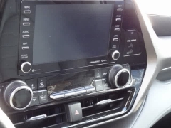 Used 2022  Toyota Highlander XLE AWD at CarloanExpress&period;Com near Hampton&comma; VA