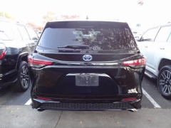 Used 2021  Toyota Sienna XSE FWD 7-Passenger at CarloanExpress.Com near Hampton, VA