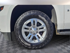 Used 2020  Chevrolet Suburban 4d SUV RWD LT at CarloanExpress.Com near Hampton, VA