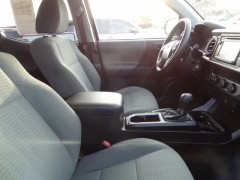 Used 2019  Toyota Tacoma 2WD Double Cab 5' Bed I4 AT &lpar;Natl&rpar; at CarloanExpress&period;Com near Hampton&comma; VA