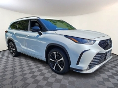 Used 2022  Toyota Highlander XSE AWD at CarloanExpress&period;Com near Hampton&comma; VA