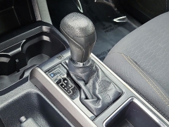 Used 2019  Toyota Tacoma 2WD Double Cab 5' Bed V6 AT &lpar;Natl&rpar; at CarloanExpress&period;Com near Hampton&comma; VA