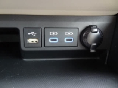Used 2022  Toyota Highlander Hybrid Platinum AWD at CarloanExpress&period;Com near Hampton&comma; VA