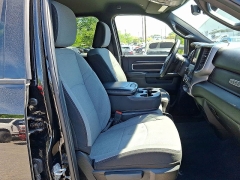 Used 2024  Ram 2500 Big Horn 4x4 Crew Cab 6'4" Box at CarloanExpress&period;Com near Hampton&comma; VA